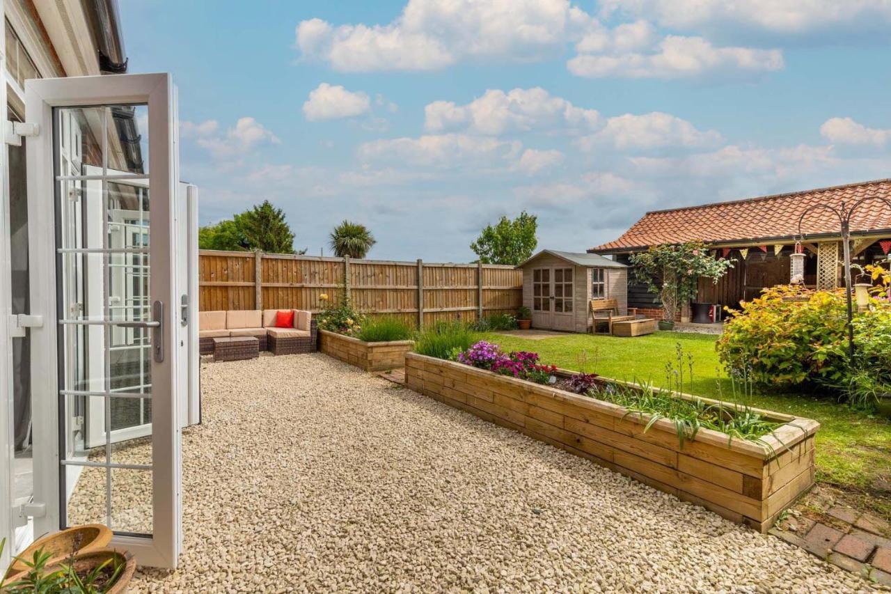 Host & Stay - Church Lane Cottage Filby Esterno foto